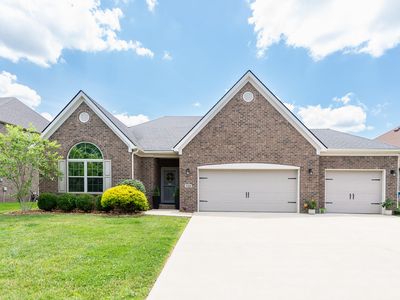136 Inverness Dr