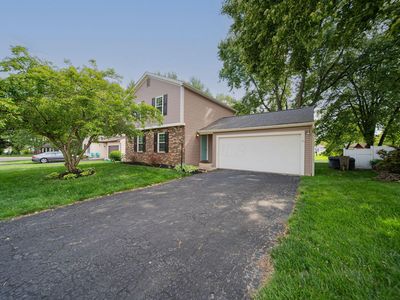 Property at 8249 Big Horn Ct, Powell, OH
