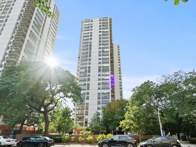 1360 N Sandburg Ter APT 2909C