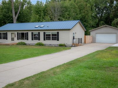 4250 S Portsmouth Rd