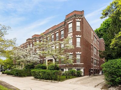226 Jamaicaway APT 3