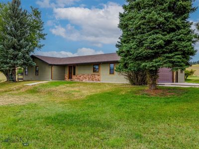 3919 High Trail Rd