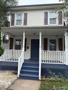 708 Magnolia St
