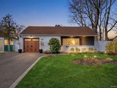 11 Grand Central Avenue