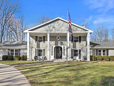 712 W Shady LANE