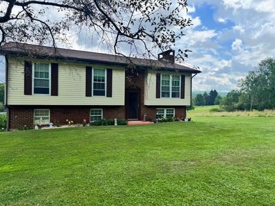 12333 Van Horne Rd