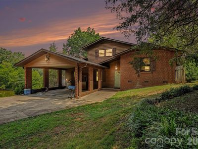 6 Old Farm Rd