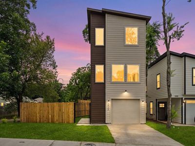 2428 Saint Clair Dr