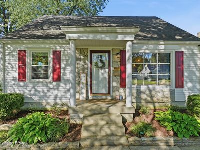 216 W Esplanade Ave