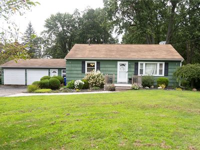 Property at 22 Sias Ln, Spencerport, NY