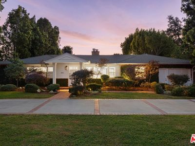 4911 Ben Ave