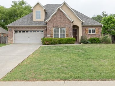 3462 W Earnhardt Dr
