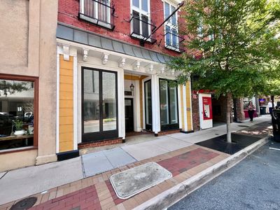 821 Main St