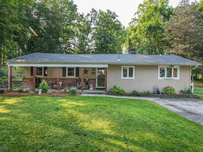 904 Crest Rd