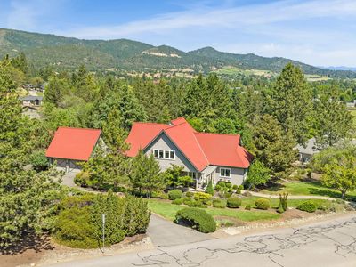 120 Wells Fargo Dr