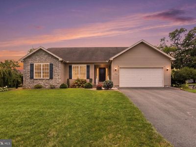 Property at 1784 Falcon Ln, Chambersburg, PA