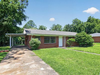 1824 Longmeadow Dr