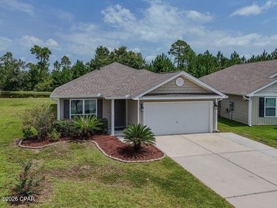 Property at 112 Merrion Rd, Southport, FL
