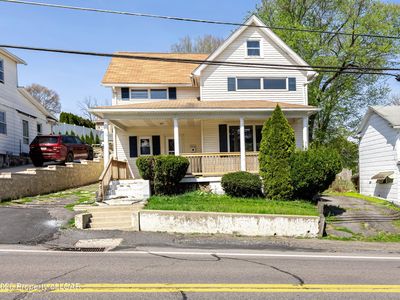 22 Stout St