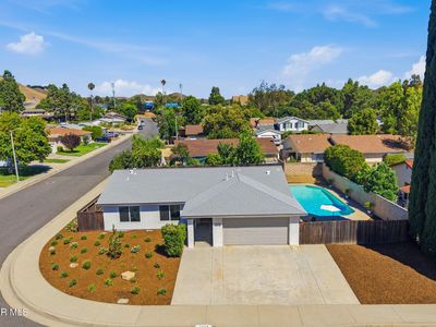 5570 Rock Tree Dr