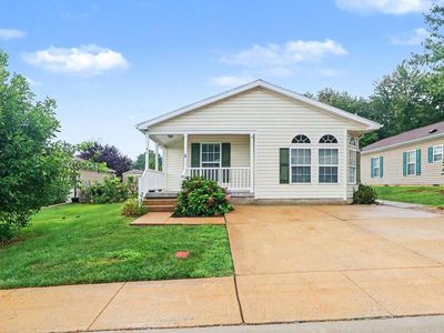 46 Cinnamon Dr
