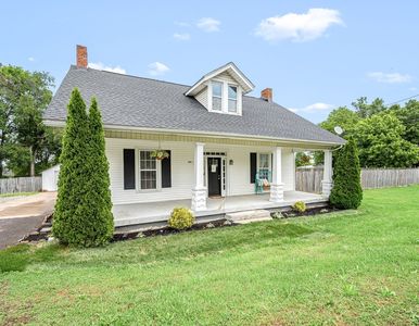634 Highway 52 E
