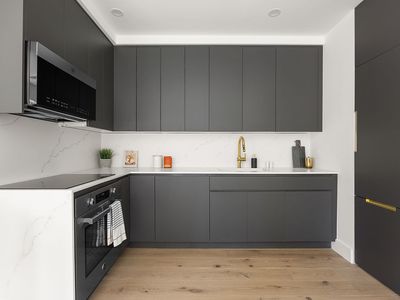 749 Park Pl Unit 2R