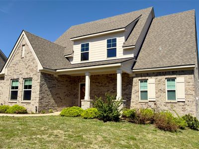 33 Riverhills Dr