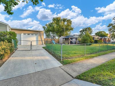 693 Maurine Dr