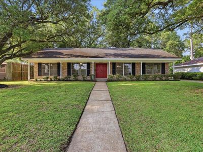 5892 N Circuit Dr