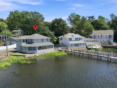32 King Philip Ave