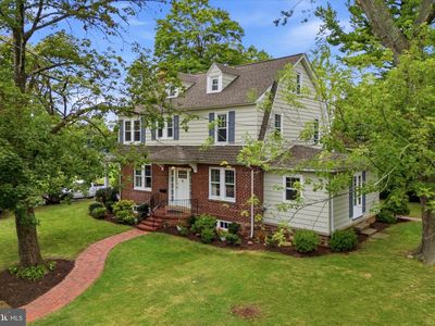 440 E Prospect Ave