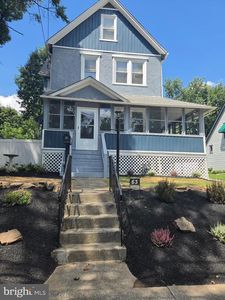Property at 63 W Greenwood Ave, Lansdowne, PA