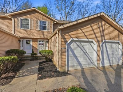Property at 3931 Lake Run Blvd, Stow, OH