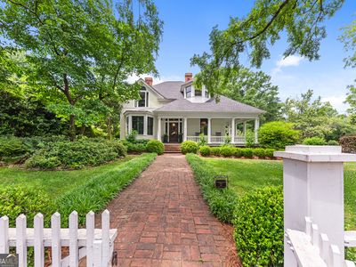 373 S Main St
