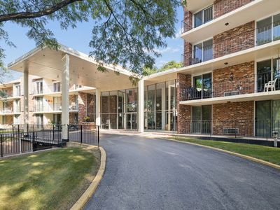 1150 E Jackson St APT 2D