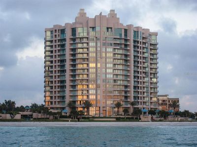 1560 Gulf Blvd APT 706