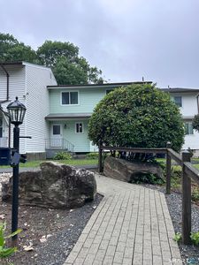 412 Main Street #4