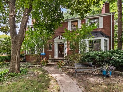 415 Ashland Ave