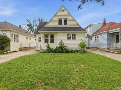422 Tremont Ave