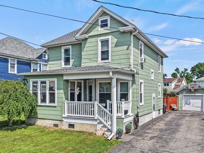 5 Bromley Ave