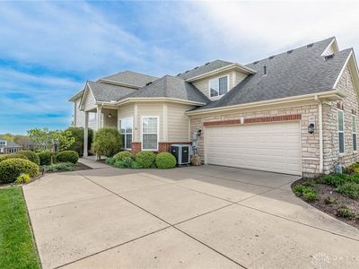 681 Mackenzie Ct