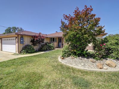 5801 Mountain View Dr