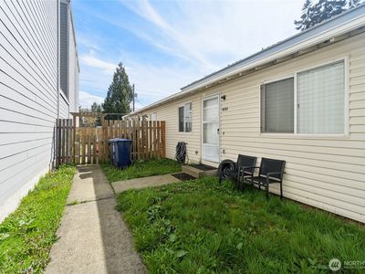 4331 4333 S Cedar Street