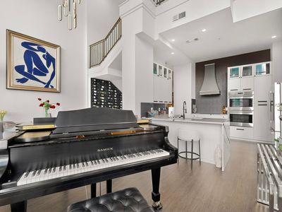 2323 N Houston St APT 704