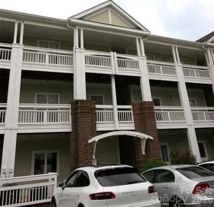 797 Peninsula Dr