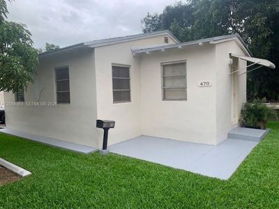 470 NE 162nd St