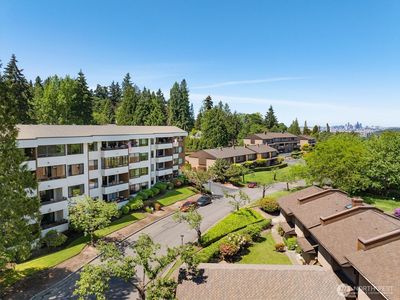 10823 Glen Acres Drive S #D