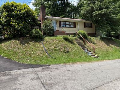 355 3rd Ave W