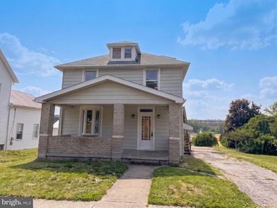 12512 Bradbury Ave